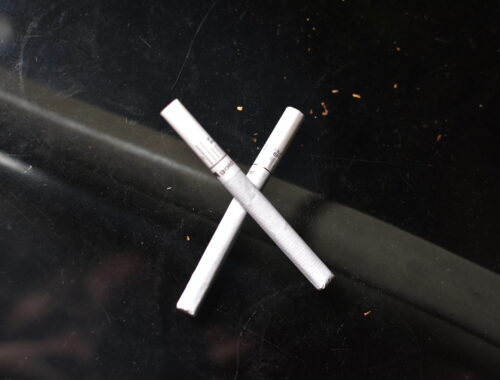 X symbol Marlboro lights Cigarette